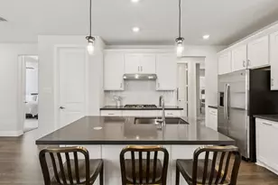 407 Holly Rd, Little Elm, TX 75068 - Photo 5