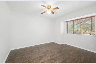 2920 Shady Lake Circle, Carrollton, TX 75006 - Photo 27