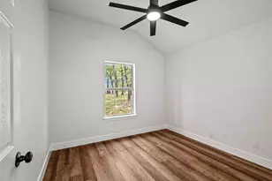 685 Co Rd 3673, Paradise, TX 76073 - Photo 13
