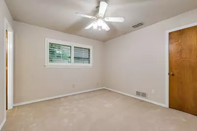 2000 Lake Shore Lane, Plano, TX 75023 - Photo 17