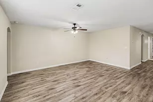 18011 Kinsale Valley Ln, Houston, TX 77060 - Photo 9