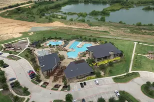 10916 Glover Ln, Aubrey, TX 76227 - Photo 31