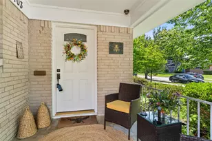 7103 Wake Forrest Dr, Dallas, TX 75214 - Photo 3