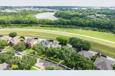 232 Touchdown Drive, Irving, TX 75063 - Photo 29