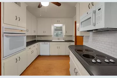 1112 N 63rd Street, Waco, TX 76710 - Photo 13