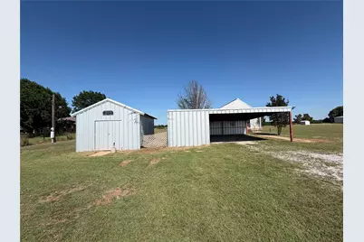 1701 Fox Road, Millsap, TX 76066 - Photo 13