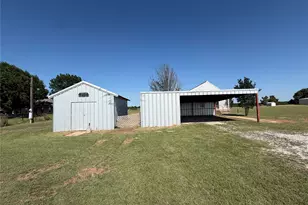 1701 Fox Rd, Millsap, TX 76066 - Photo 25