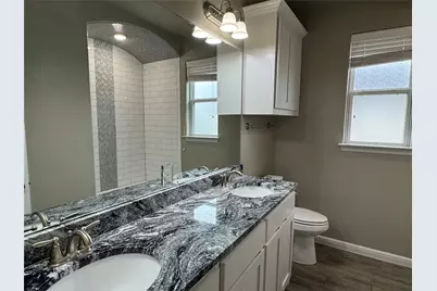 612 Sovereign Drive, Granbury, TX 76049 - Photo 9