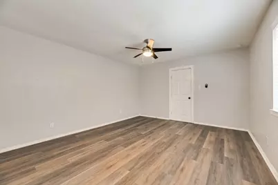 2203 Salem Drive, Carrollton, TX 75006 - Photo 11