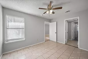 5821 Mansfield Rd, Arlington, TX 76017 - Photo 21