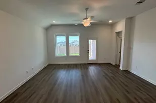 704 Tyronza Dr, Justin, TX 76247 - Photo 21