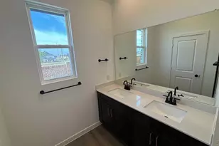 704 Tyronza Dr, Justin, TX 76247 - Photo 25