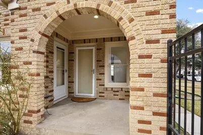 2118 Stanley Avenue, Fort Worth, TX 76110 - Photo 5