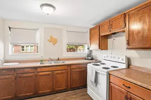 503 E 6th St, Dallas, TX 75203 - Photo 17