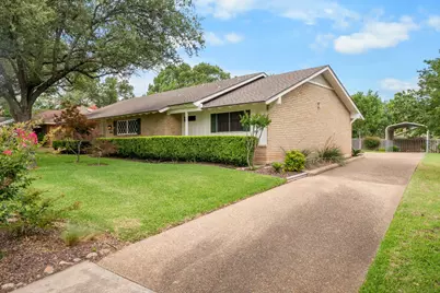 4907 Lake Englewood Drive, Waco, TX 76710 - Photo 3
