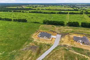 6720 County Rd 302, Grandview, TX 76050 - Photo 31