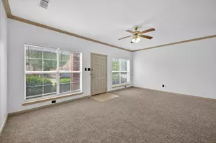 2312 Calendar Ct, Grand Prairie, TX 75050 - Photo 7