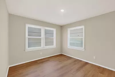 2506 Hillsboro Avenue, Dallas, TX 75228 - Photo 7
