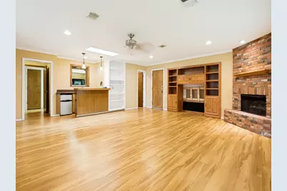 2409 Vega Street, Grand Prairie, TX 75050 - Photo 7