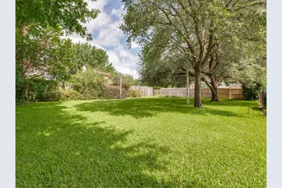2409 Vega Street, Grand Prairie, TX 75050 - Photo 25