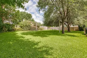 2409 Vega St, Grand Prairie, TX 75050 - Photo 25