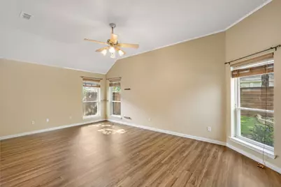 3317 Tiverton Court, Arlington, TX 76001 - Photo 23
