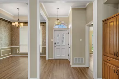 3317 Tiverton Court, Arlington, TX 76001 - Photo 5