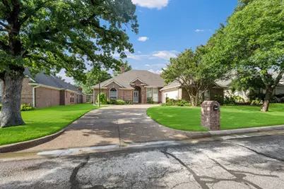 3317 Tiverton Court, Arlington, TX 76001 - Photo 1