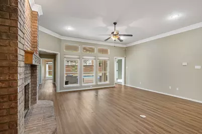 3317 Tiverton Court, Arlington, TX 76001 - Photo 9