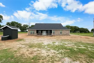 1446 Faulkner Rd, Sunset, TX 76270 - Photo 39