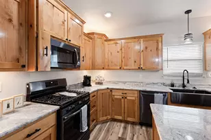 1446 Faulkner Rd, Sunset, TX 76270 - Photo 11