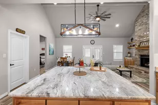 1446 Faulkner Rd, Sunset, TX 76270 - Photo 11
