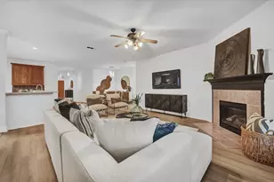 2704 Wales Dr, McKinney, TX 75072 - Photo 3