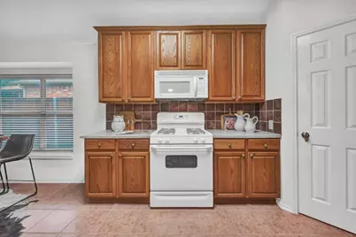 2704 Wales Drive, McKinney, TX 75072 - Photo 11