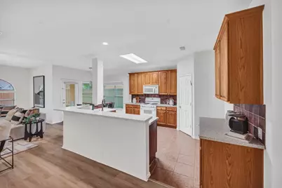 2704 Wales Drive, McKinney, TX 75072 - Photo 9