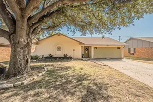 4108 Longleaf Ln, Fort Worth, TX 76137 - Photo 3