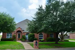 924 Lands End Cove, Hewitt, TX 76643 - Photo 3