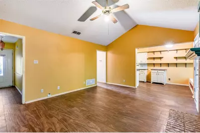 813 Royal Meadows Street, Denton, TX 76209 - Photo 5