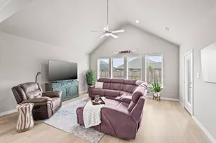 919 Edgehurst Dr, Princeton, TX 75071 - Photo 13
