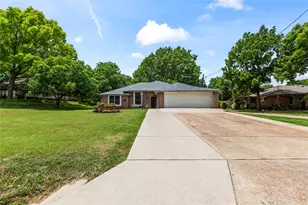 403 N Casa Grande Cir, Duncanville, TX 75116 - Photo 1