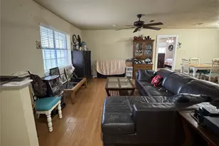 636 E Kempner St, Mabank, TX 75147 - Photo 23