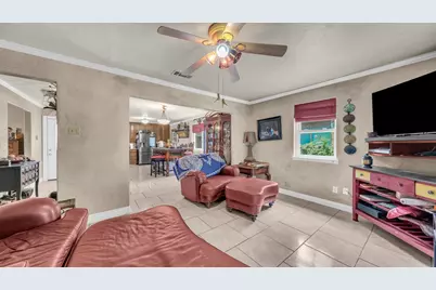 412 Douglas Street, Burleson, TX 76028 - Photo 9