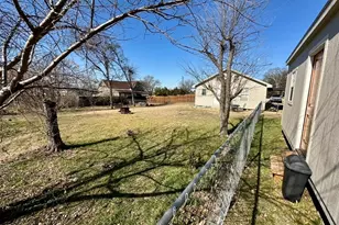 900 W Avenue F, Midlothian, TX 76065 - Photo 13