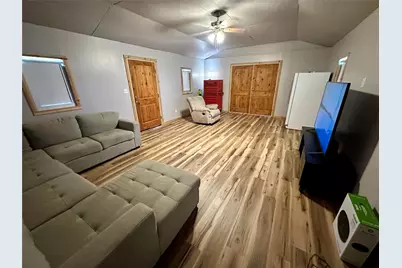 900 W Avenue F, Midlothian, TX 76065 - Photo 11