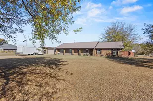 625 County Rd 13300, Paris, TX 75462 - Photo 1