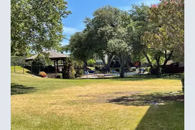 2976 Buttonwood Drive, Carrollton, TX 75006 - Photo 17