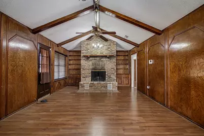 304 Roaring Springs Drive, Joshua, TX 76058 - Photo 9