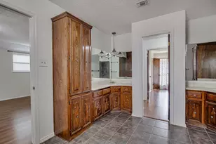 304 Roaring Springs Dr, Joshua, TX 76058 - Photo 21