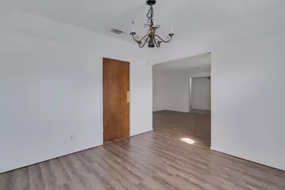 304 Roaring Springs Drive, Joshua, TX 76058 - Photo 17