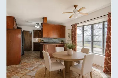 304 Roaring Springs Drive, Joshua, TX 76058 - Photo 5